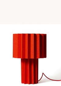 Folkform_Plissé_lamp_red_2